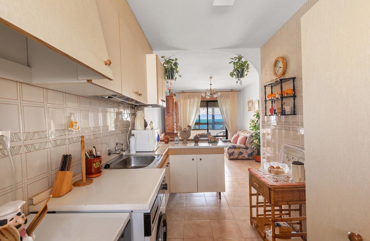 Resale - Apartment / flat - Torrevieja - La Mata