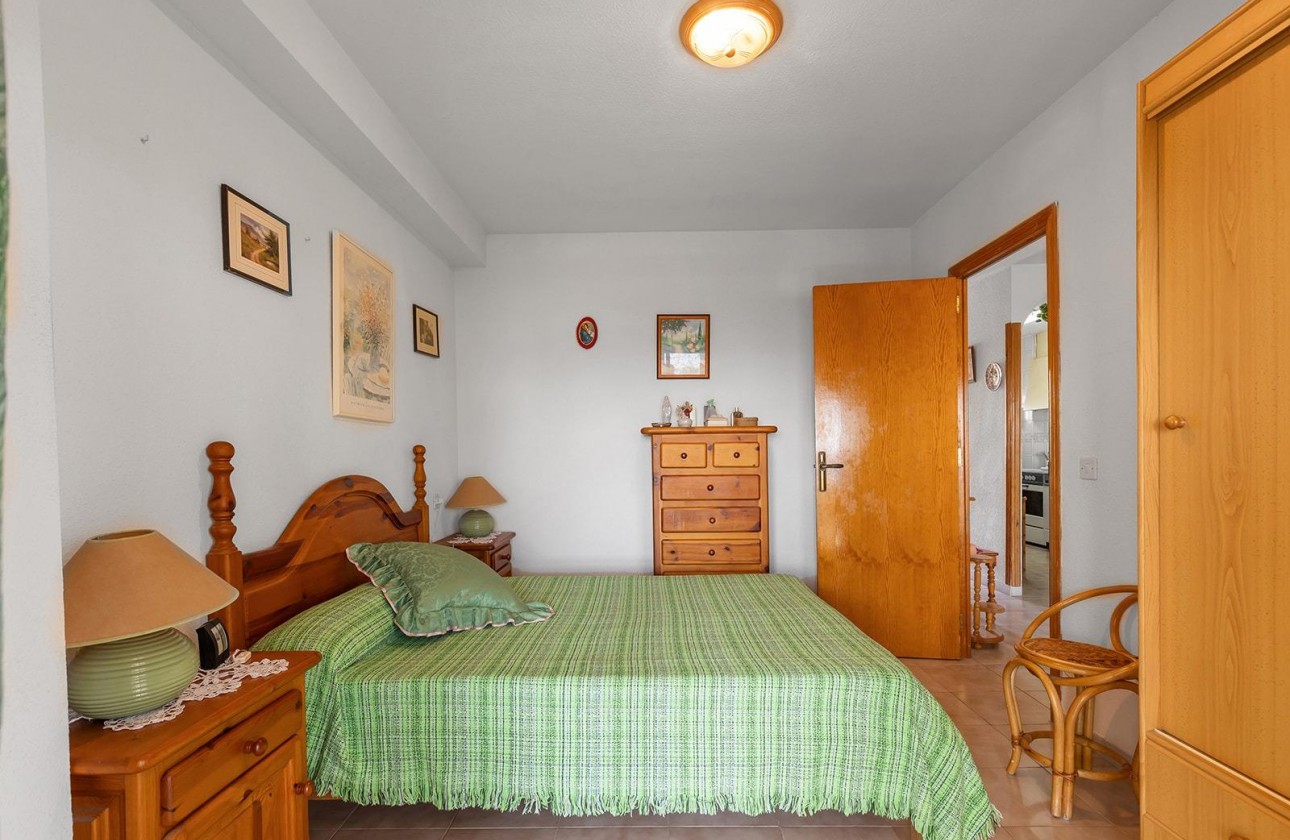 Resale - Apartment / flat - Torrevieja - La Mata