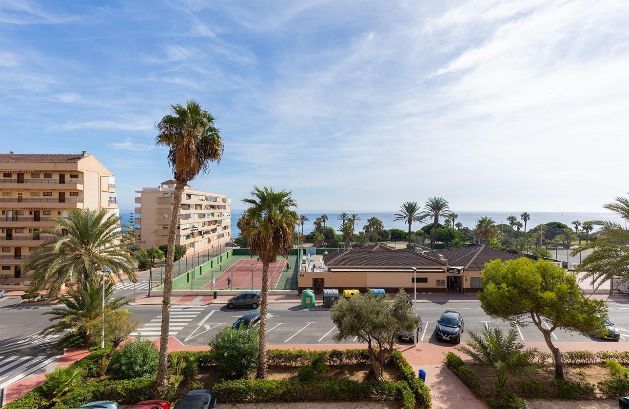 Resale - Apartment / flat - Torrevieja - La Mata