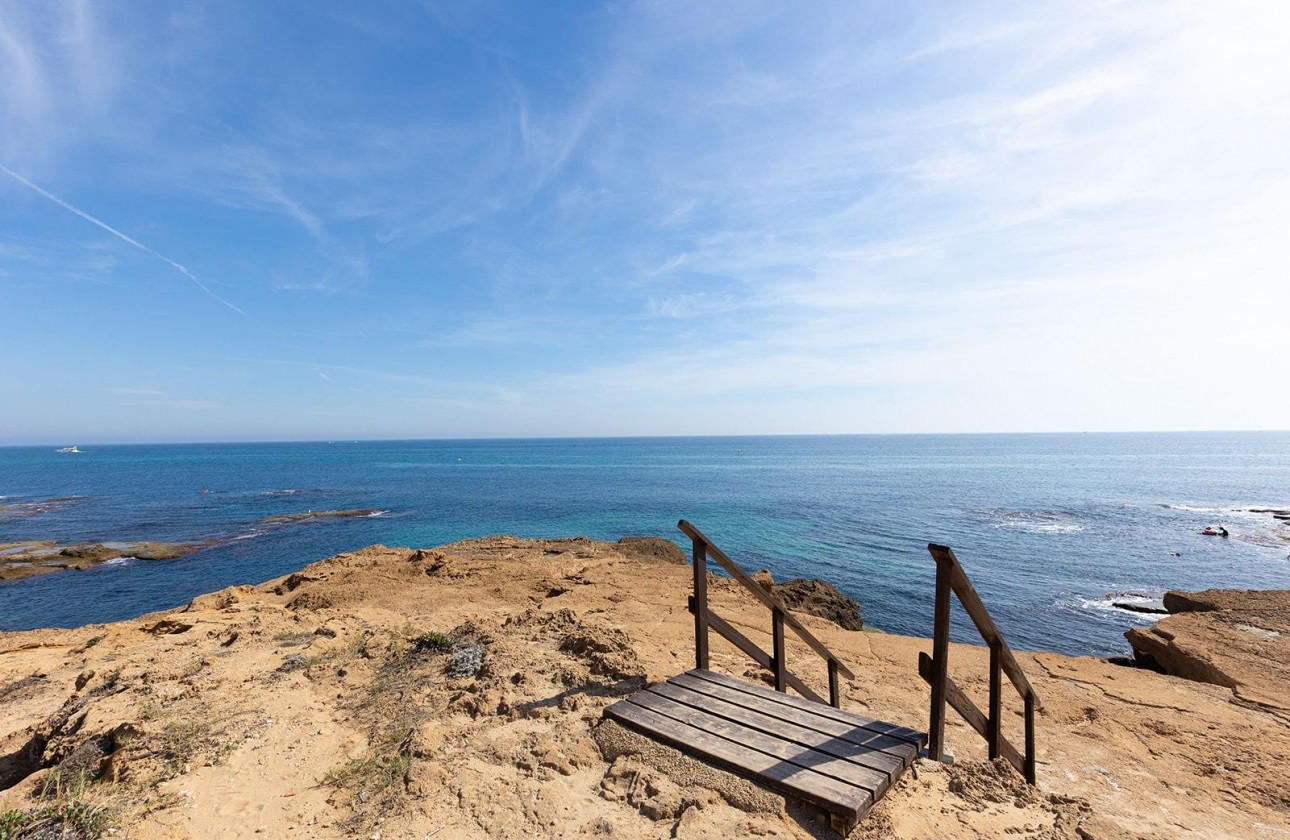 Resale - Apartment / flat - Torrevieja - La Mata