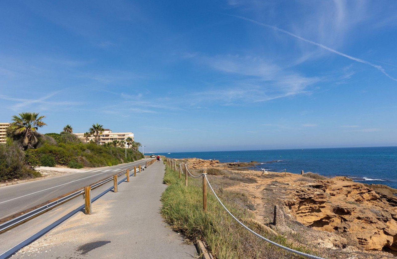 Resale - Apartment / flat - Torrevieja - La Mata