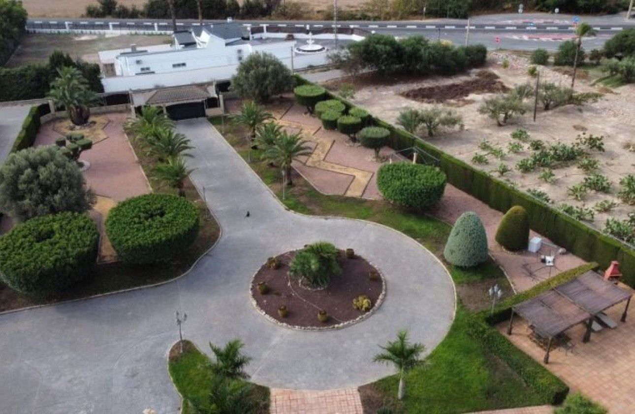 Reventa - Chalet - Elche