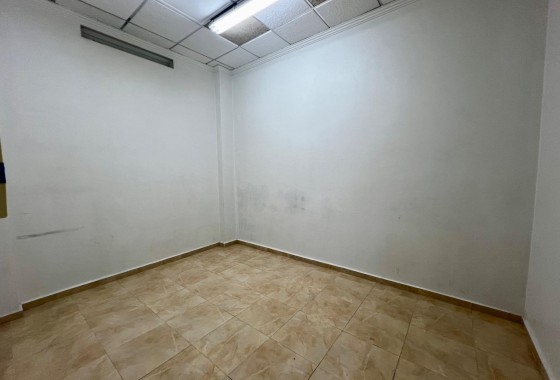 Reventa - Comercial - Beniel