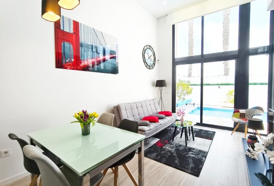 Resale - Villa - Orihuela Costa - Lomas de Cabo Roig