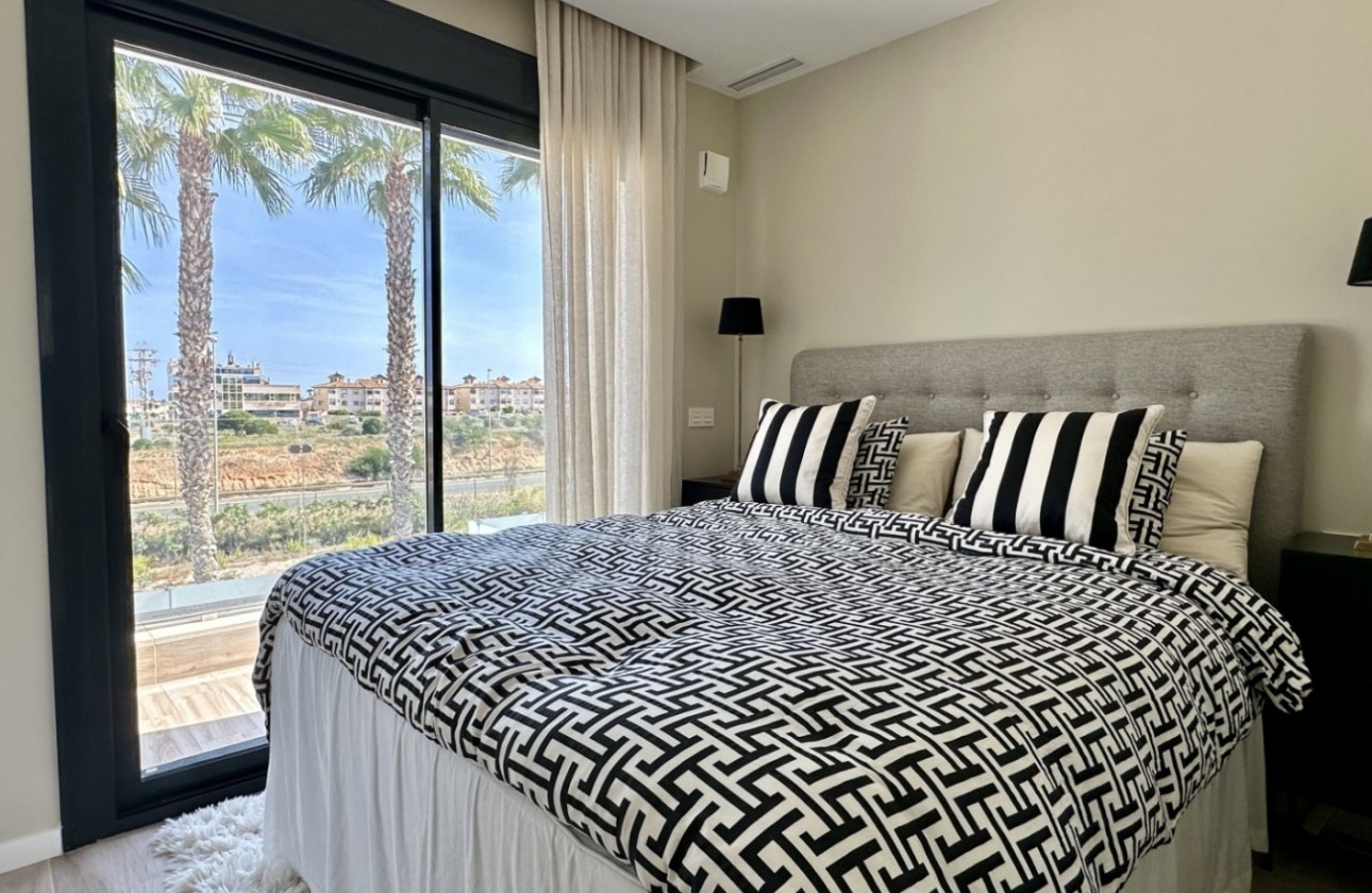 Resale - Villa - Orihuela Costa - Lomas de Cabo Roig