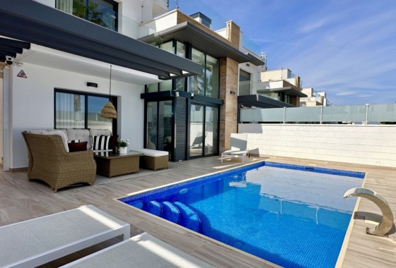 Resale - Villa - Orihuela Costa - Lomas de Cabo Roig