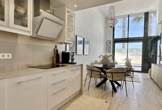 Resale - Villa - Orihuela Costa - Lomas de Cabo Roig