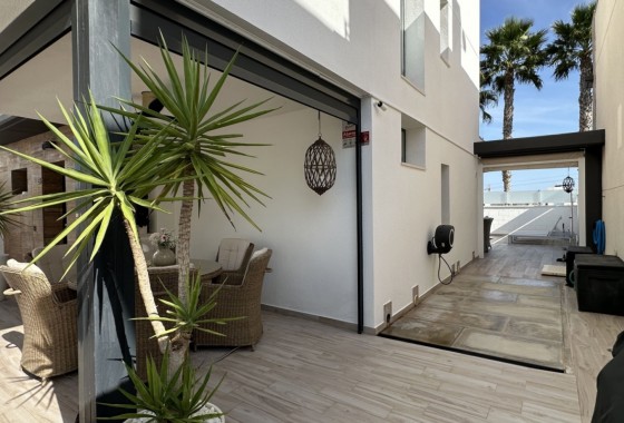 Resale - Villa - Orihuela Costa - Lomas de Cabo Roig