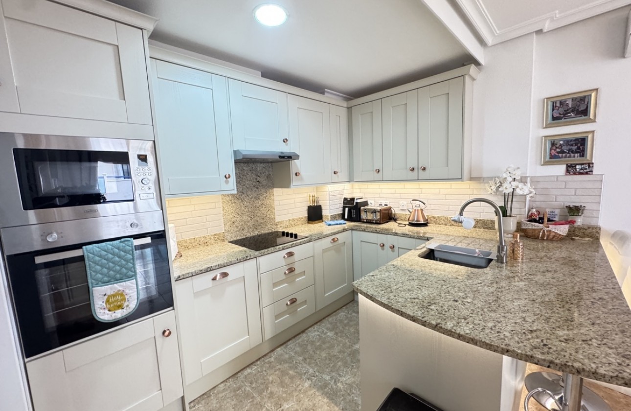 Resale - Apartment / flat - Cabo Roig