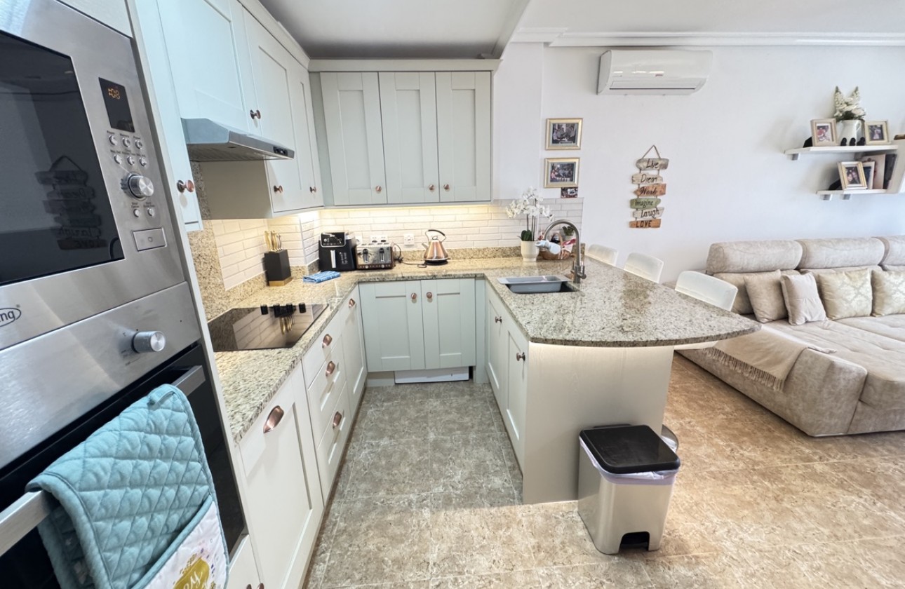 Resale - Apartment / flat - Cabo Roig