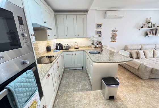 Resale - Apartment / flat - Cabo Roig