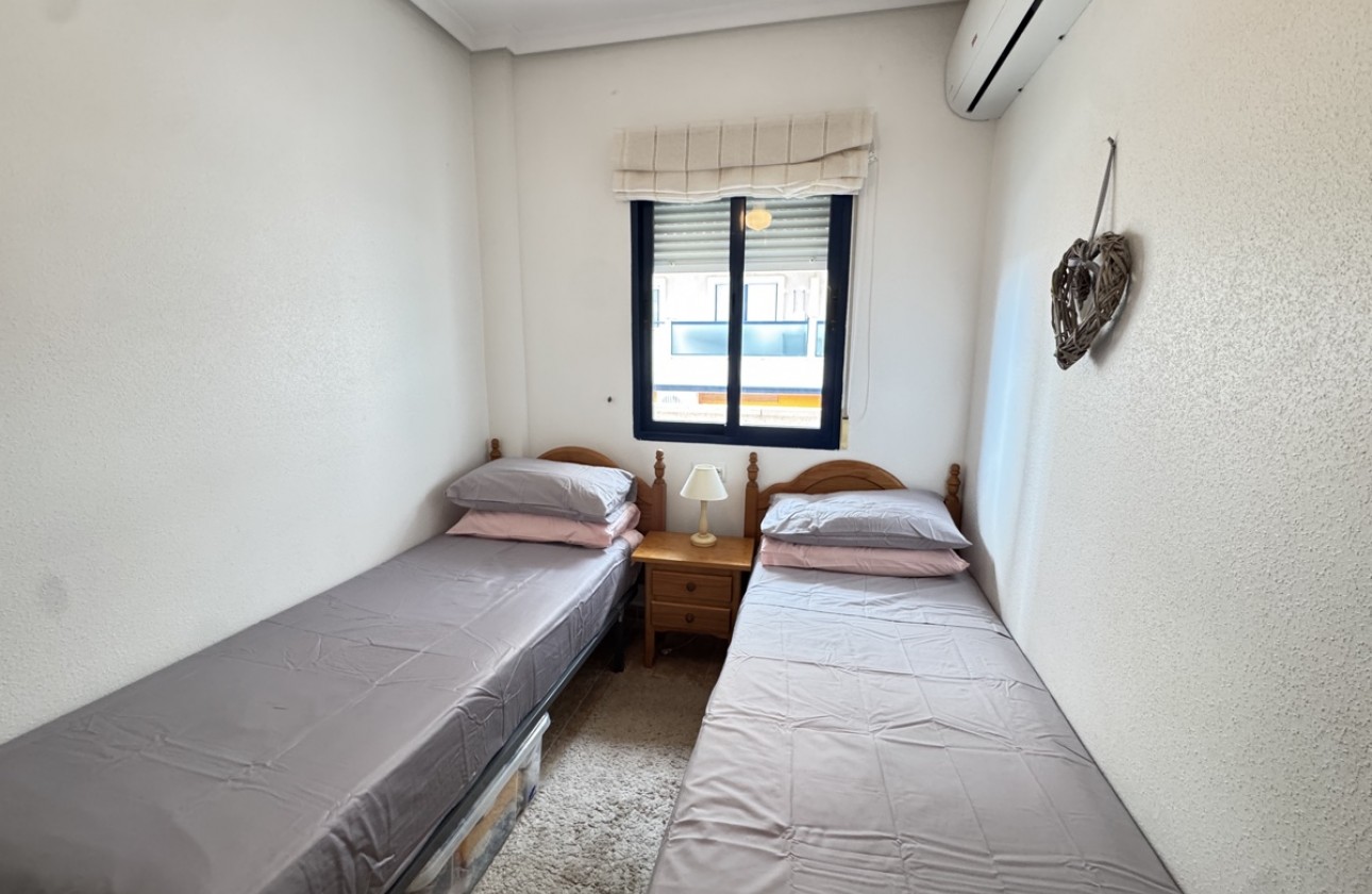 Resale - Apartment / flat - Cabo Roig