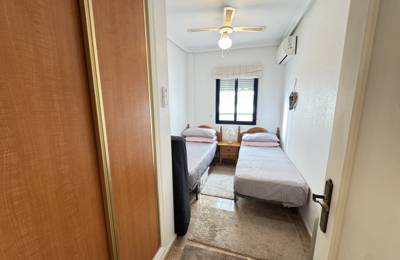 Resale - Apartment / flat - Cabo Roig