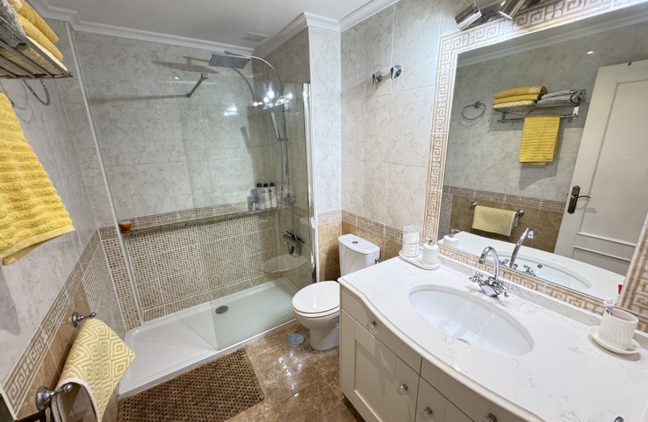 Resale - Apartment / flat - Cabo Roig