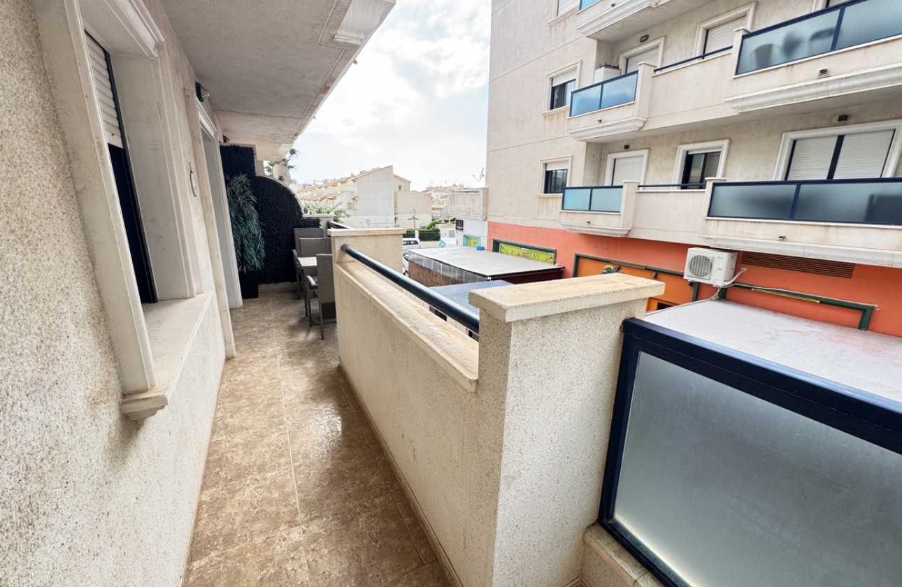 Resale - Apartment / flat - Cabo Roig