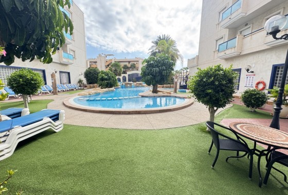 Resale - Apartment / flat - Cabo Roig