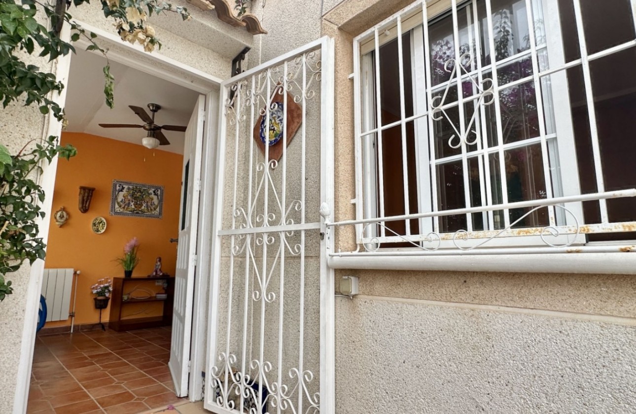 Resale - Villa - Orihuela Costa - Los Altos