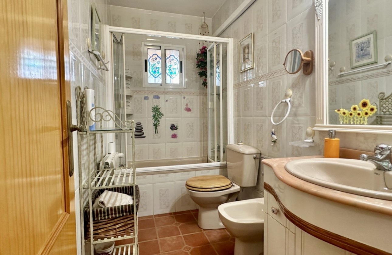 Resale - Villa - Orihuela Costa - Los Altos