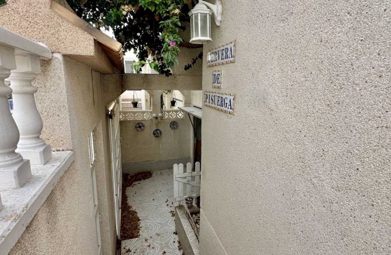 Resale - Villa - Orihuela Costa - Los Altos