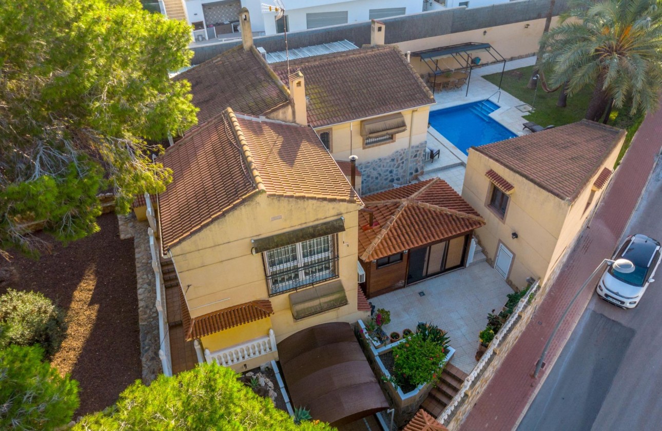 Revente - Villa - Torrevieja - Los balcones