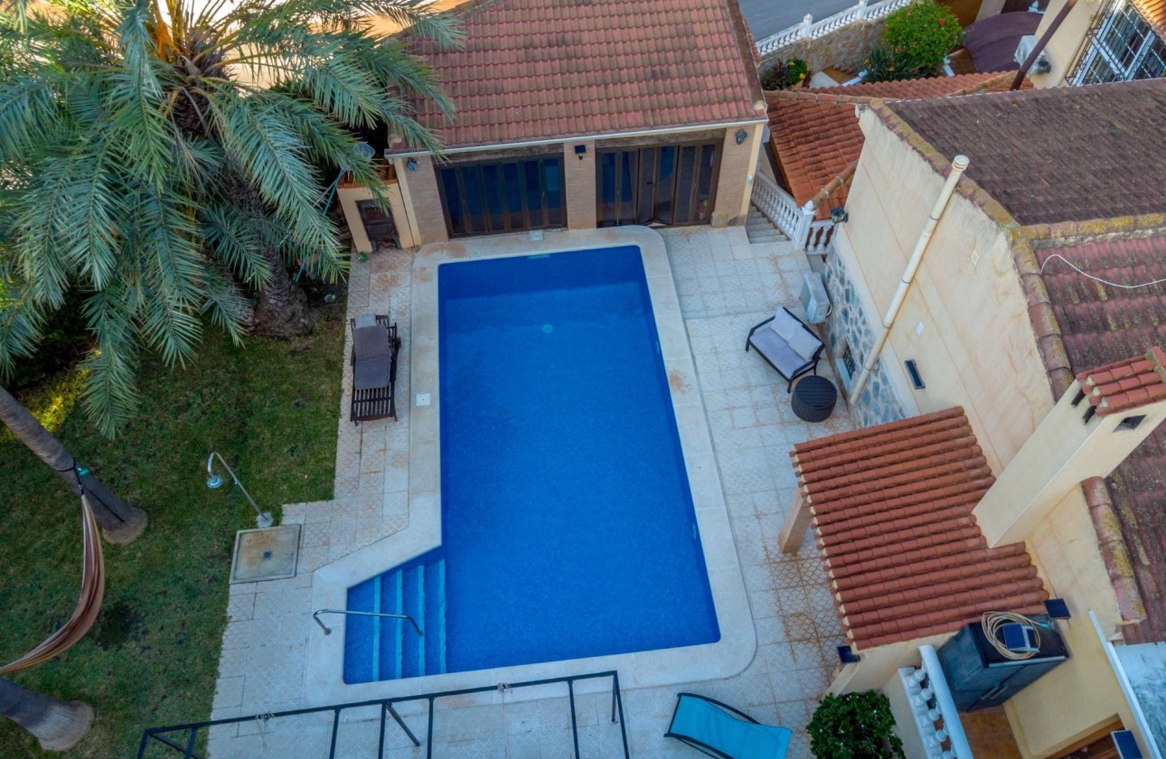 Revente - Villa - Torrevieja - Los balcones