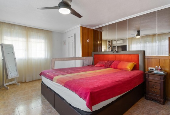 Revente - Villa - Torrevieja - Los balcones