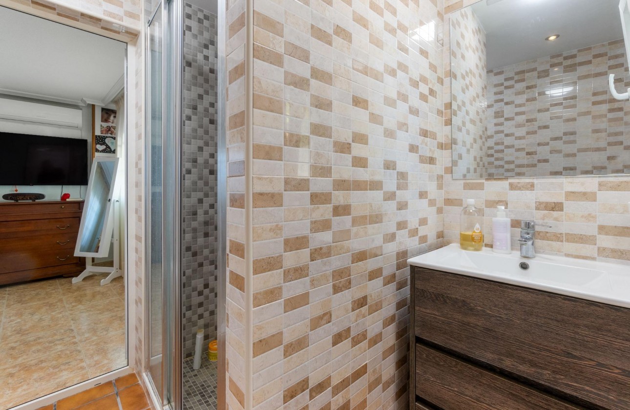 Revente - Villa - Torrevieja - Los balcones