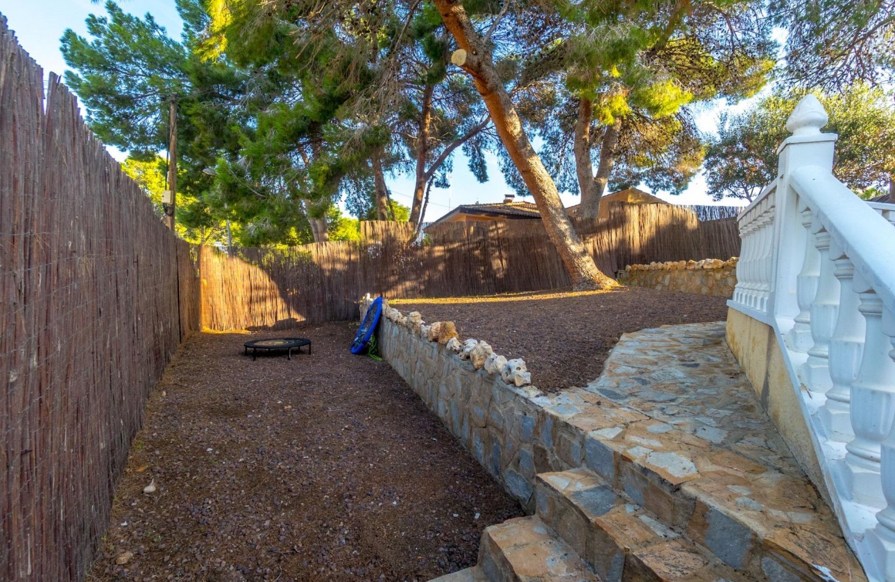 Revente - Villa - Torrevieja - Los balcones