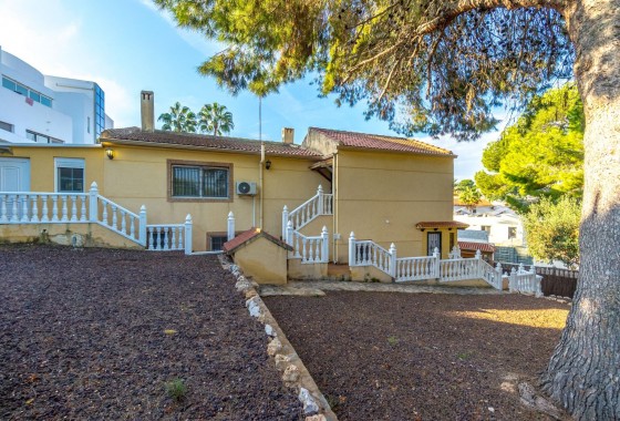 Revente - Villa - Torrevieja - Los balcones