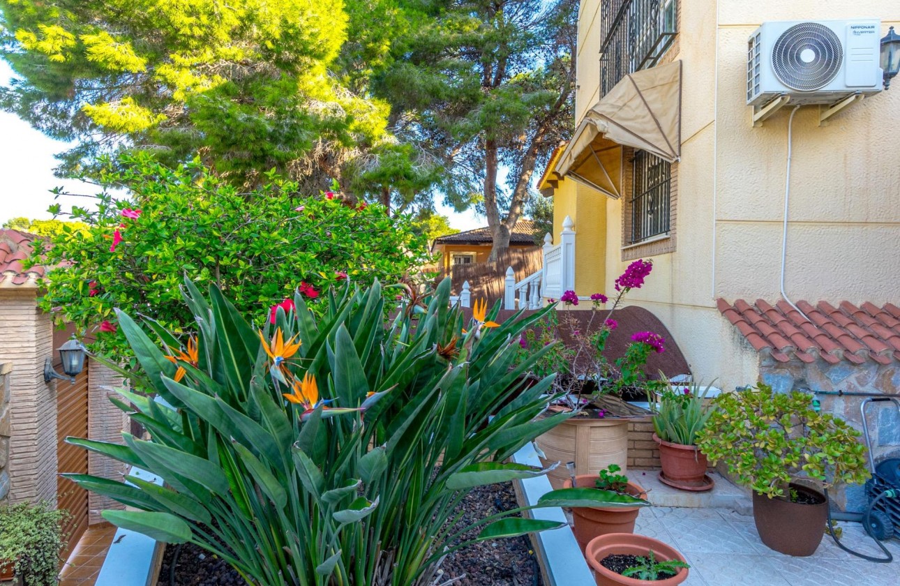 Revente - Villa - Torrevieja - Los balcones