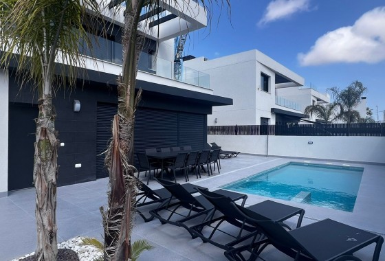 Revente - Chalet / Villa - Algorfa - La Finca Golf Resort