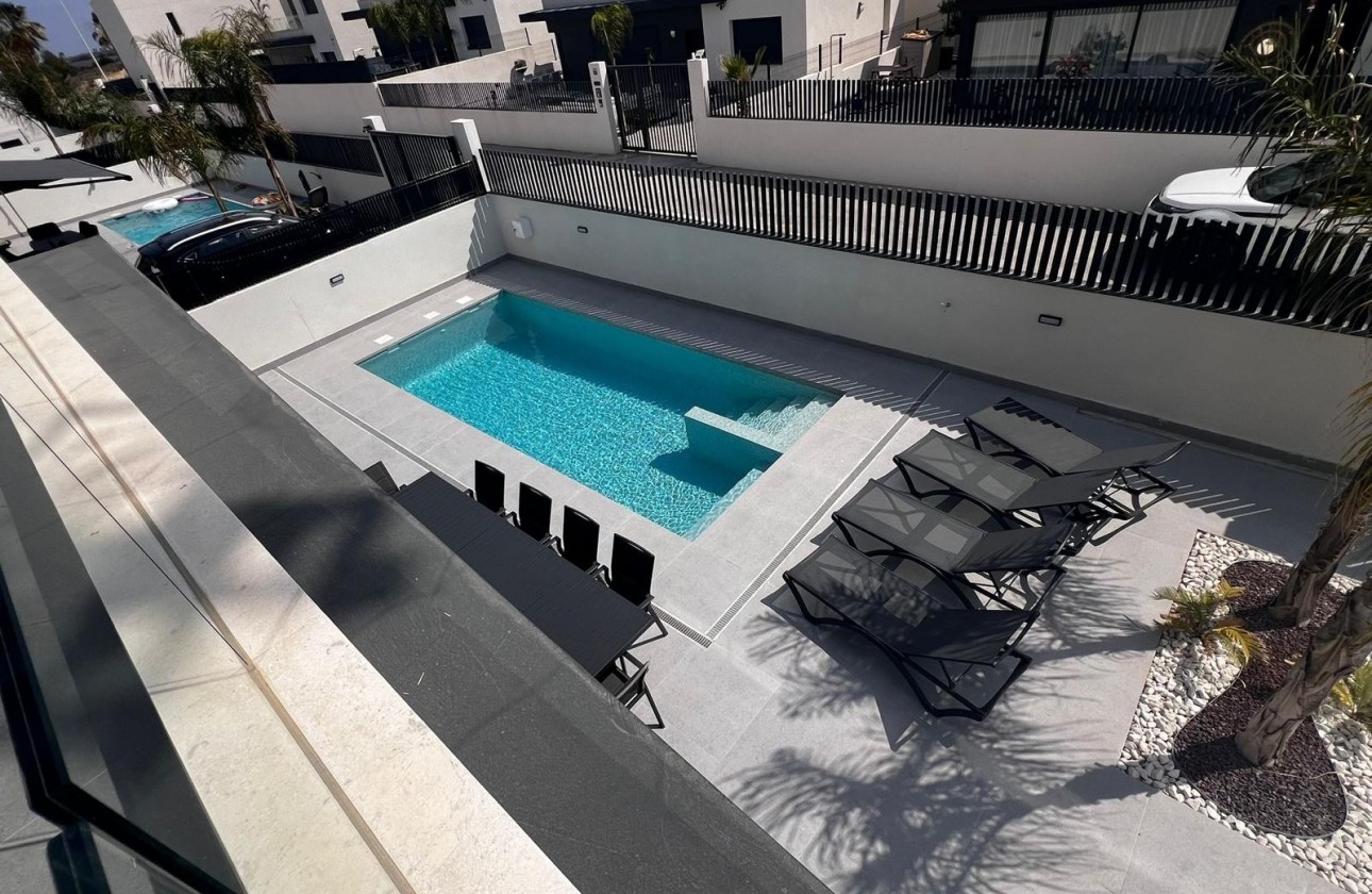 Revente - Chalet / Villa - Algorfa - La Finca Golf Resort