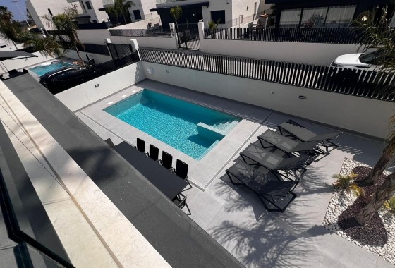 Revente - Chalet / Villa - Algorfa - La Finca Golf Resort