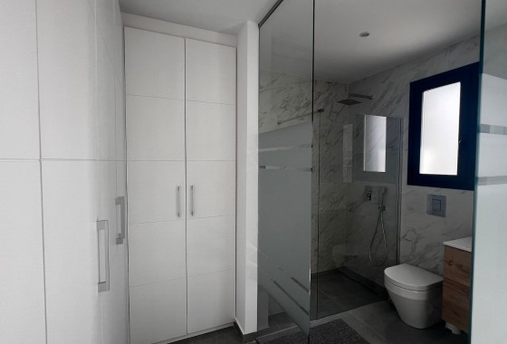 Revente - Chalet / Villa - Algorfa - La Finca Golf Resort