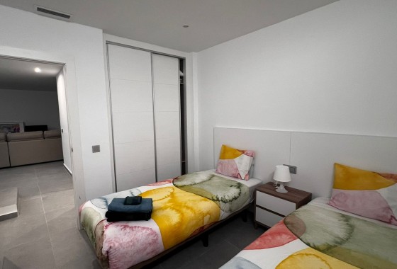 Revente - Chalet / Villa - Algorfa - La Finca Golf Resort