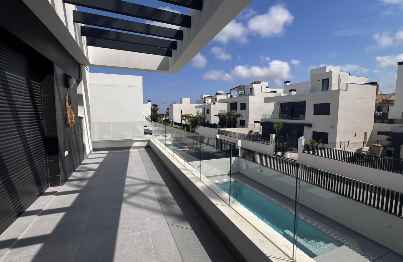 Revente - Chalet / Villa - Algorfa - La Finca Golf Resort