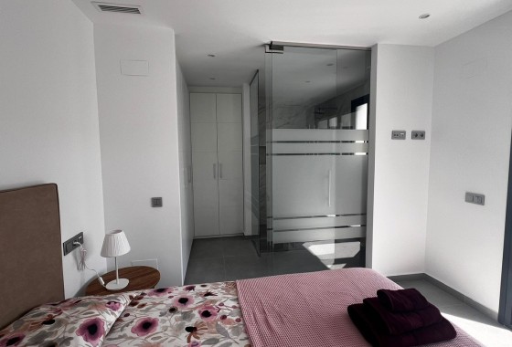 Revente - Chalet / Villa - Algorfa - La Finca Golf Resort