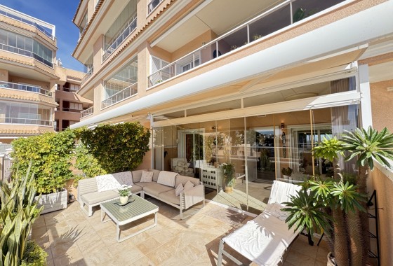 Resale - Apartment / flat - Villamartin