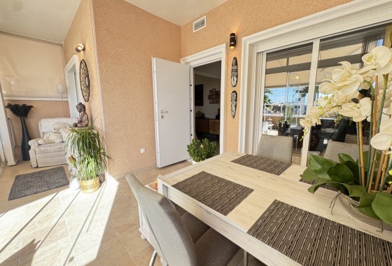 Resale - Apartment / flat - Villamartin