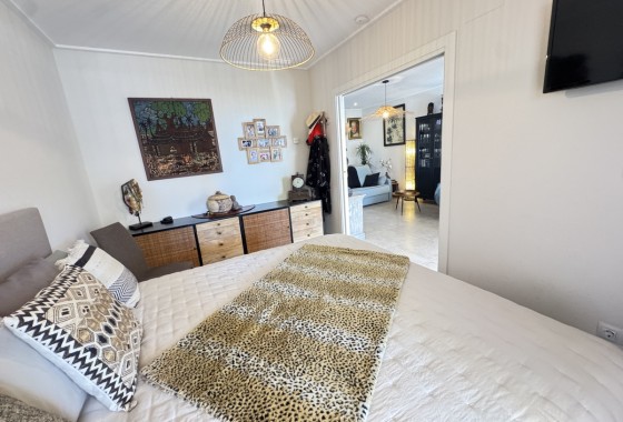 Resale - Apartment / flat - Villamartin