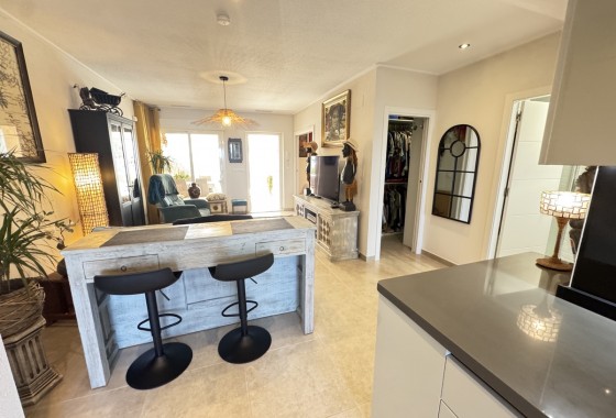 Resale - Apartment / flat - Villamartin