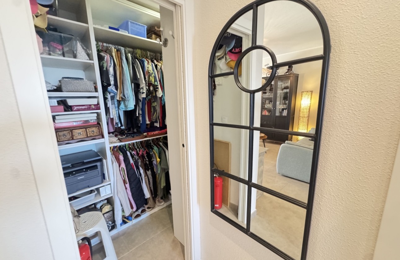 Resale - Apartment / flat - Villamartin