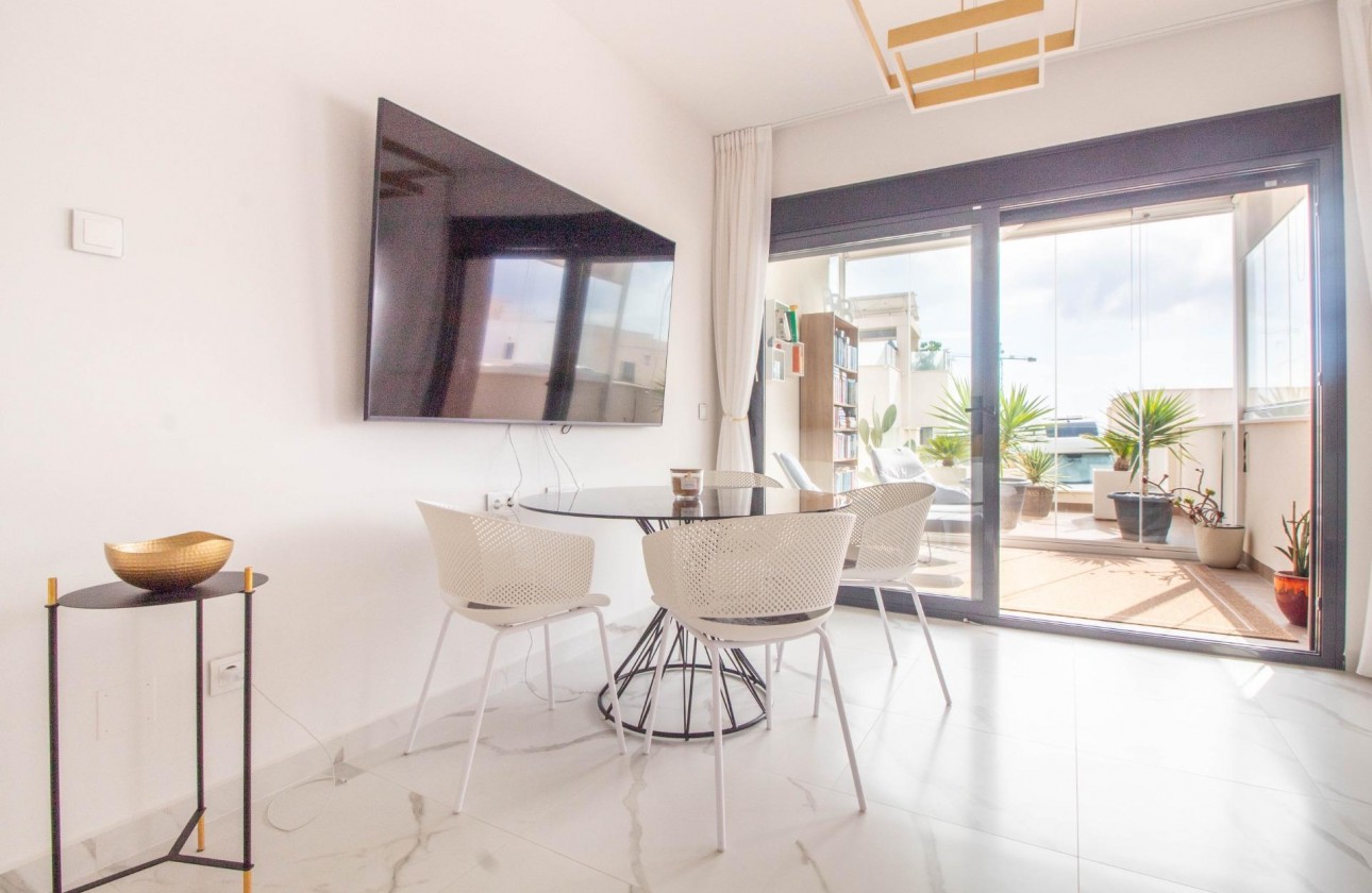 Resale - Apartment / flat - San Miguel de Salinas