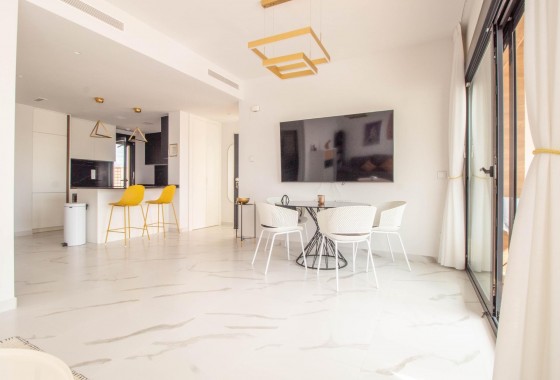 Resale - Apartment / flat - San Miguel de Salinas