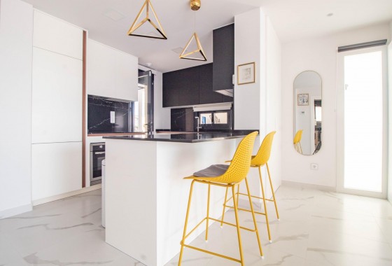 Resale - Apartment / flat - San Miguel de Salinas