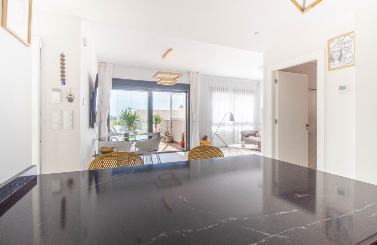 Resale - Apartment / flat - San Miguel de Salinas