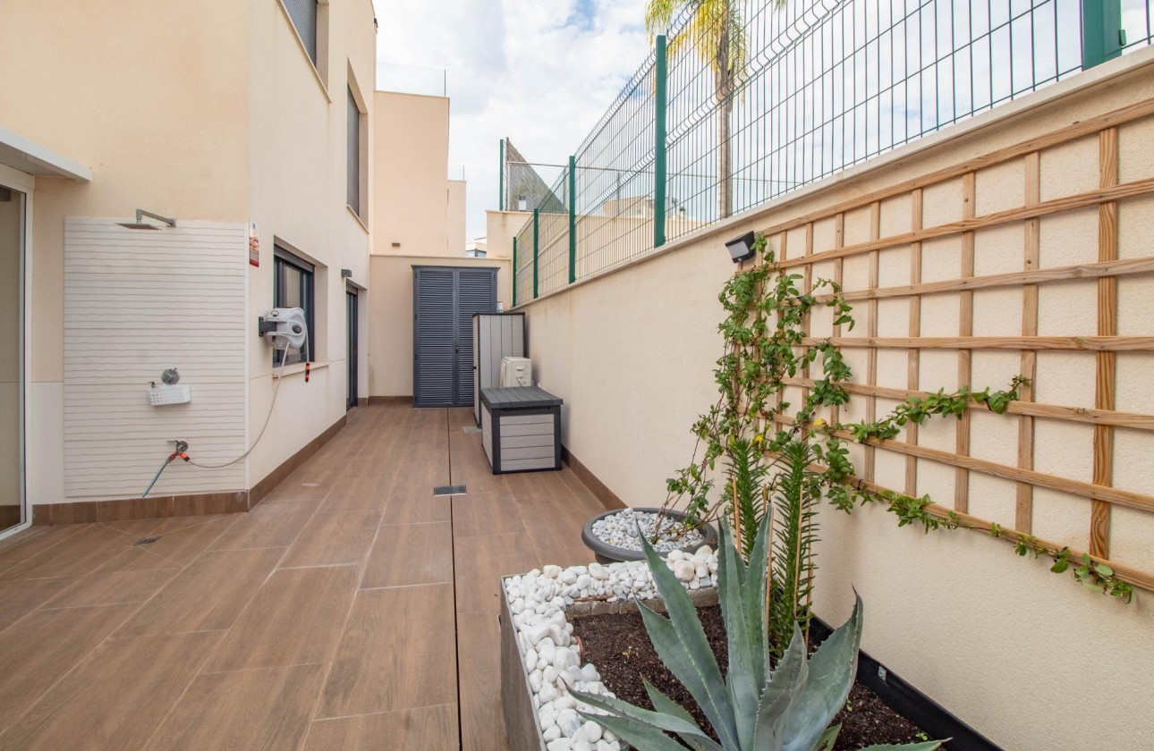 Resale - Apartment / flat - San Miguel de Salinas