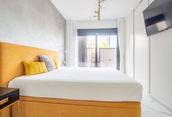 Resale - Apartment / flat - San Miguel de Salinas