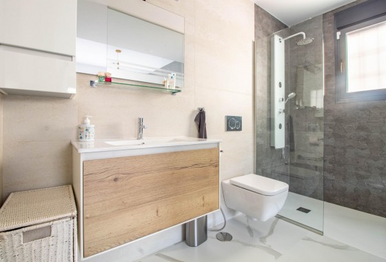 Resale - Apartment / flat - San Miguel de Salinas