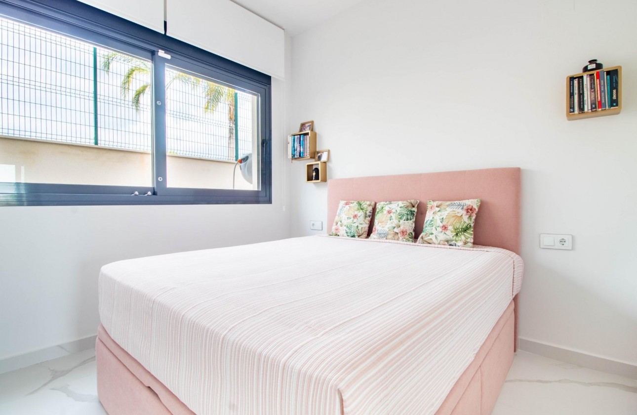 Resale - Apartment / flat - San Miguel de Salinas